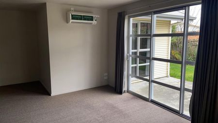 Executive in Springlands - Photo 2