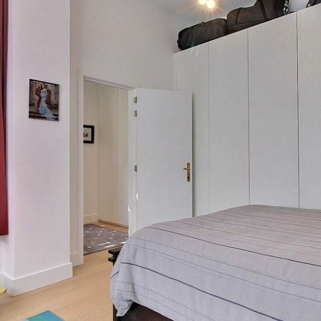 Duplex te huur in Sint-Gillis voor € 4.750 met 3 slaapkamers - Photo 1