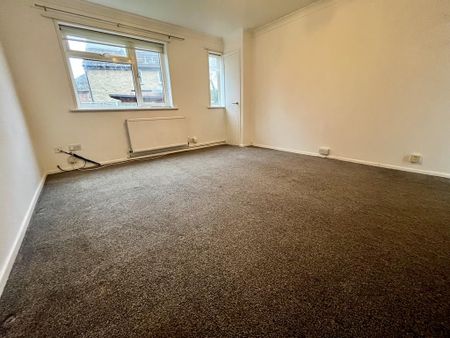 2 bedroom end of terrace house to rent - Photo 2