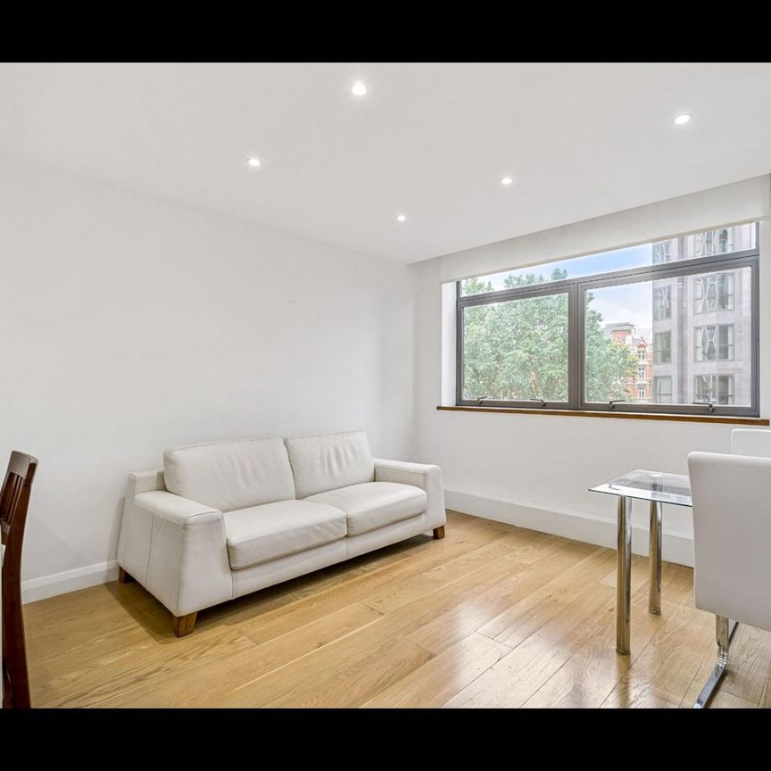 1 Bed Flat, Christchurch House, SW1H - Photo 1
