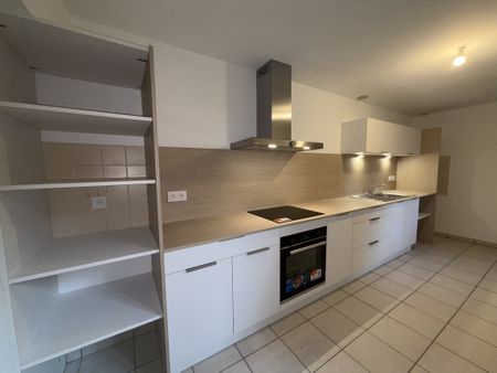 Location Appartement 4 pièces 105m² SELESTAT 67600 - Photo 4