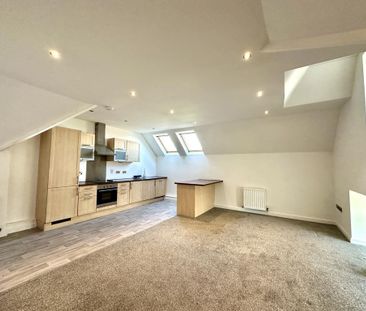 2 bedroom apartment to rent - Photo 4