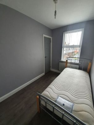 Apt 4,13 Helgor Park Mews, Belfast BT4 2GX - Photo 1