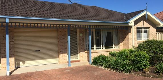 QUIET & CONVENIENT, 10 MIN'S WALK TO THE STATION !! - Photo 2