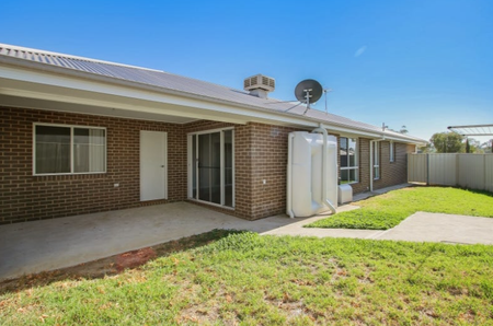 ChatGPT said: Spacious Family Living in a Prime Lavington Location - Photo 5