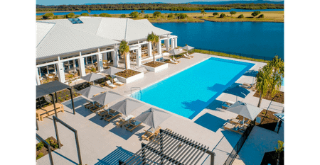 SPACIOUS WATERFRONT VILLA IN PRESTIGIOUS CALYPSO BAY - LUXURY LIVING WITH MARINA VIEWS - Photo 5