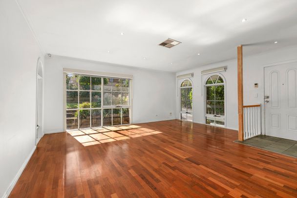 7 View Street, Pascoe Vale VIC 3044 - Photo 1