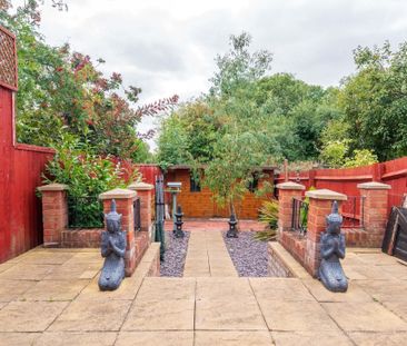 2 bedroom terraced house - Photo 2