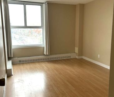 For Lease - 1785 Frobisher Drive Unit# 1009, Alta Vista and Area, O... - Photo 4