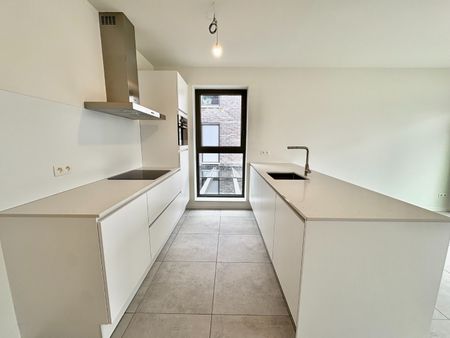 Twee-slaapkamer appartement incl parkeerplaats - Foto 2