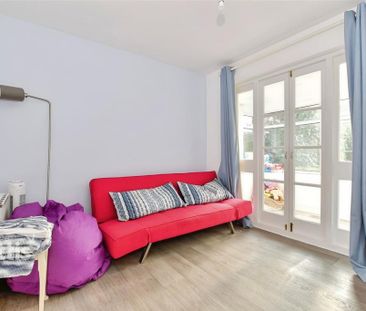 2 bedroom detached bungalow to rent - Photo 4