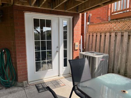 For Lease - 383 Jay Crescent, Orangeville, Ontario - Photo 5