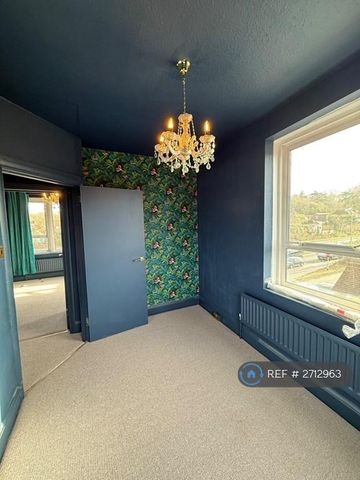 2 bedroom maisonette to rent - Photo 4