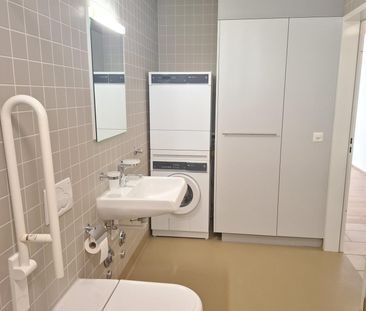 Moderne 3.5-Zimmer-Wohnung mit Balkon in Grellingen - Foto 4