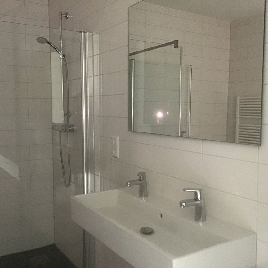 Te huur: Lutherlaan 205 - Photo 1