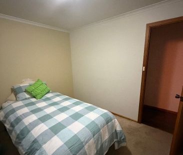 Noarlunga Downs - Photo 2