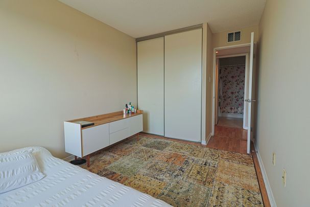 For Lease - 30 Chapman Court Unit# 1001, London North, Ontario - Photo 1