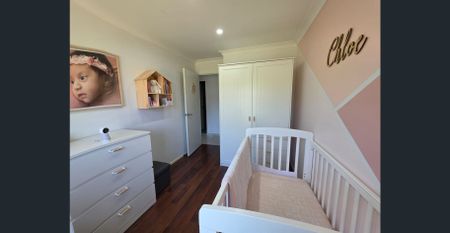 Modern/ Spacious/ Beautiful 4 Bedroom Home - Photo 2