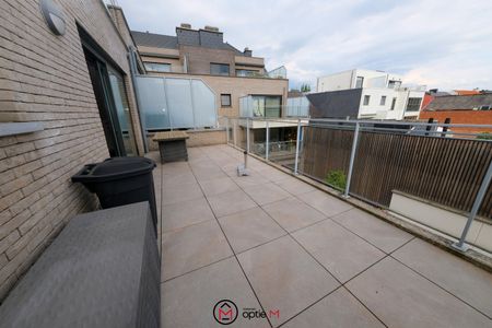 APPARTEMENT MET RUIM TERRAS EN TWEE SLAAPKAMERS. - Photo 4