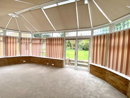 4 bedroom detached house to rent - Photo 4