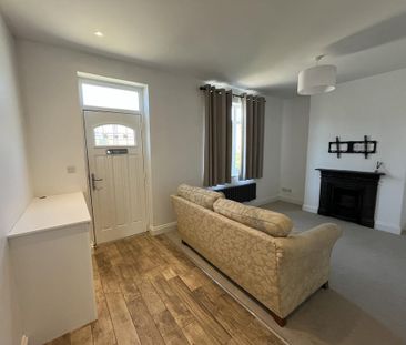 2 bedroom cottage to rent - Photo 2