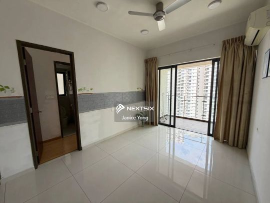 Bay Laurel @ Country Garden Danga Bay - Photo 1