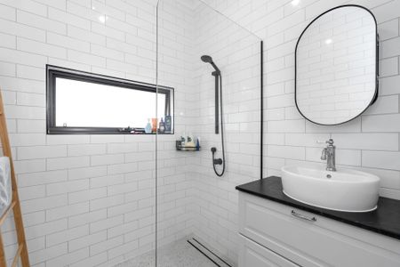 Charming 1940s Art Deco Home&excl; - Open to View Tuesday 18th November 5&period;15pm - 5&period;30pm - Photo 2