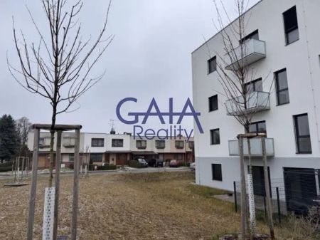 Pronájem krásného bytu 2+kk s balkonem - Photo 3