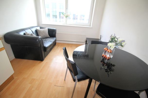 Flat 73, Samara Plaza, LS2 9DU, Leeds - Photo 1