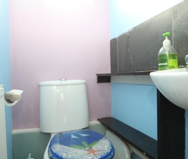 2 Bed Maisonette, Martin Crescent, CR0 - Photo 6