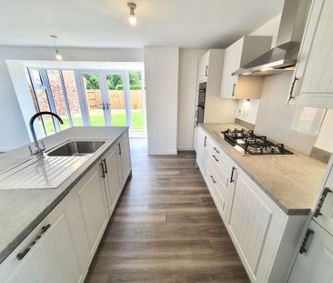 4 bedroom detached house to rent - Photo 6