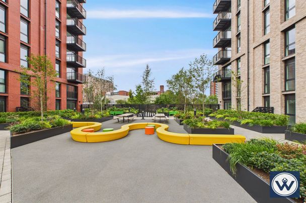 House to Rent: The Railings, Shale Lane, M5 - Photo 1