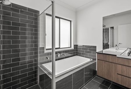 15 Archibald Street, Greenbank QLD 4124 - House For Rent | Domain - Photo 4