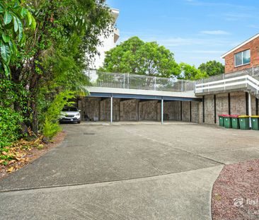 Two bedroom Shoal Bay apartment - Photo 5