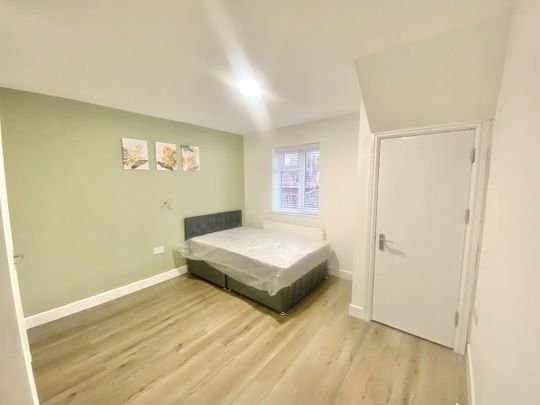 Park Avenue Grays, Property for rent - Photo 1