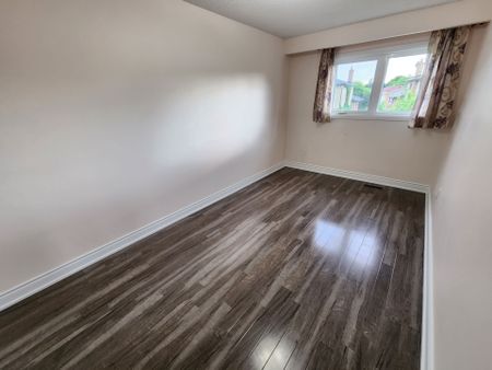 For Lease - 3334 Tallmast Crescent, Mississauga, Ontario - Photo 4