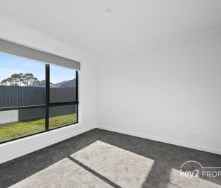 2B Reedsdale Court, Deloraine TAS 7304 - Photo 1