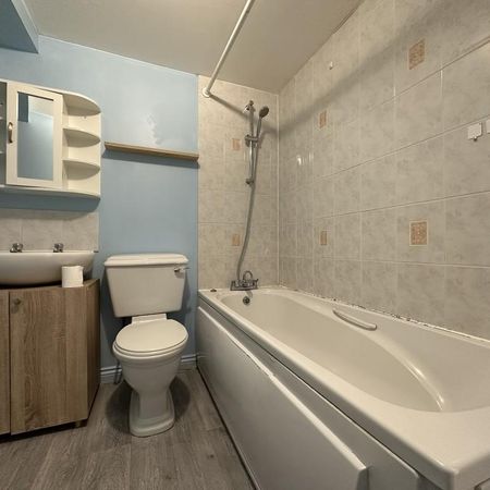 1 bedroom apartment to rent - Photo 4