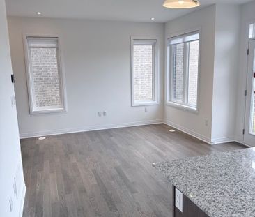 For Lease - 3210 Crystal Drive, Oakville, Ontario - Photo 3