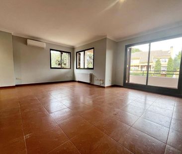 5 room luxury Semidetached House for rent in Rocafort, Valencia - Photo 2