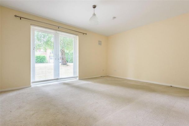 3 bedroom apartment to rent - Photo 1