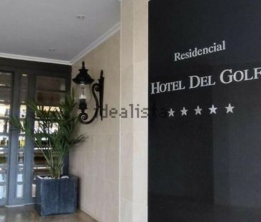 Alquiler de piso en Avenida Generalife - Photo 1