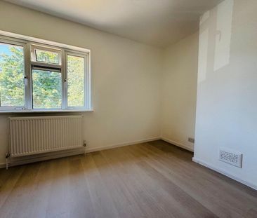 Studio Flat, Gilton Road, SE6 - Photo 1