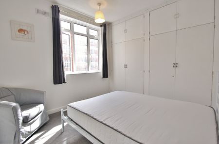 Latymer Court, Hammersmith Road, Hammersmith, London, W6 - Photo 3