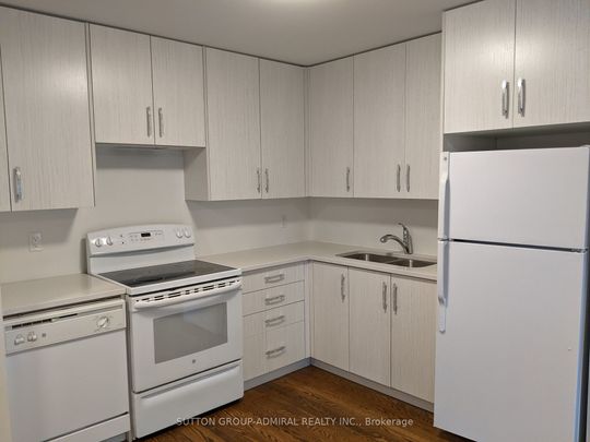 For Lease - 31 JEFFREY Street Unit# LOWER, Barrie, Ontario - Photo 1