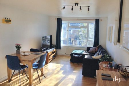 2 bedroom maisonette to rent - Photo 4