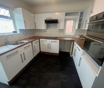 2 bedroom bungalow to rent - Photo 4