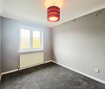 3 bedroom end of terrace house to rent - Photo 6