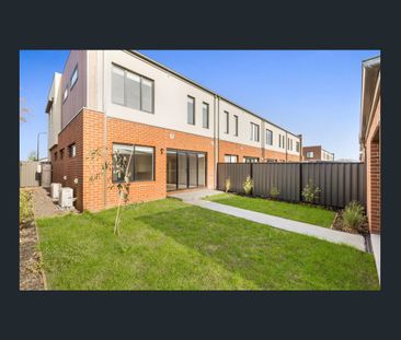 Brand New Luxury Living in the Heart of Berwick - Photo 5