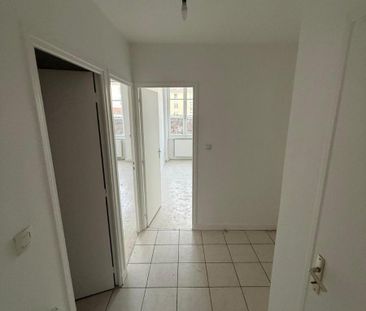 Location Appartement 3 pièces 56m² VILLEURBANNE 69100 - Photo 4